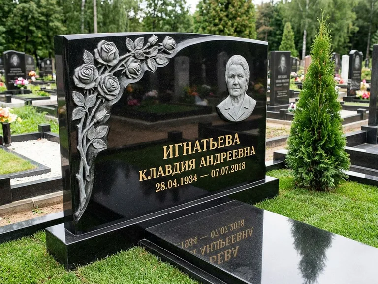 Памятник с барельефом — выполненная работа 45 в Красноярске