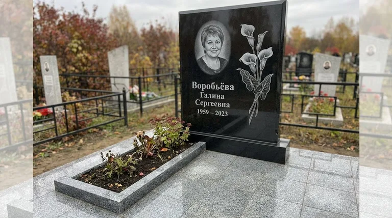 Памятник с гравировкой калл — выполненная работа «Воробьёва» в Красноярске