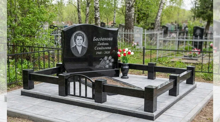 Памятник с гравировкой тюльпанов — выполненная работа «Богданова» в Красноярске