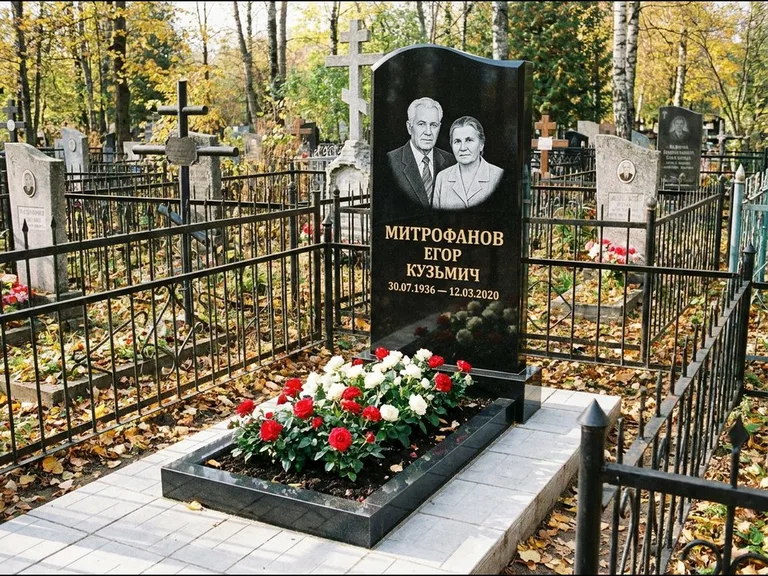 Гравировка портрета на чёрном граните — выполненная работа 17 в Красноярске