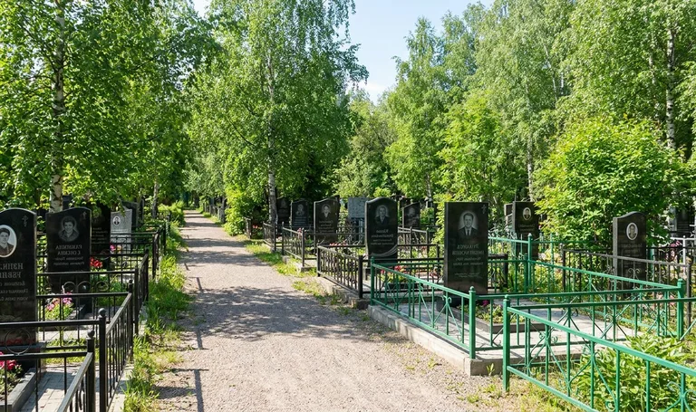 Шинное кладбище в Красноярска